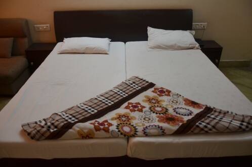 Hotel Regal, Moradabad 2